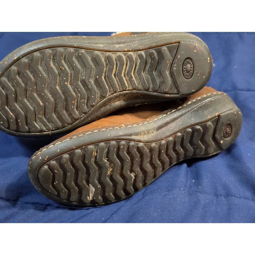 UGG australia lattice